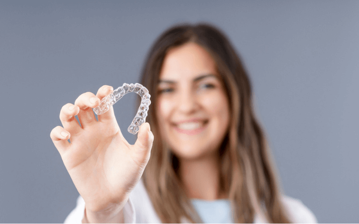 Benefits of Wearing Retainer Daily